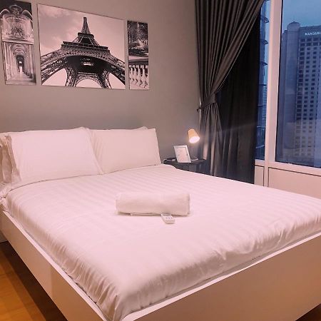 Sky Suites Klcc By Luna Куала-Лумпур Екстер'єр фото